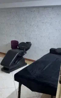 اجاره تخت به مژه کار یا فشیالیست