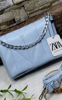 تمام کفش و کیف ها ۵۰۰ هزار تومان