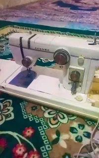 فوری پول لازم هستم چرخ خیاطی مدل 802