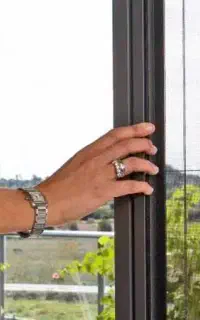 ساخت توری برای پنجره و درب (ساخت نصب و تعمیر)