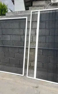 تولیدی توری درب و پنجره / توری پلیسه ای