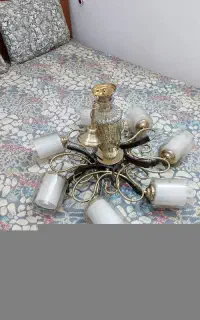 لوستر فروشی