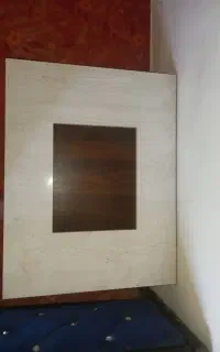 یه عدد منقل شکیل ویه عدد میز.