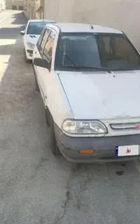 پراید سفید صندقدار