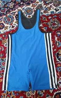 دوبنده و کفش کُشتی