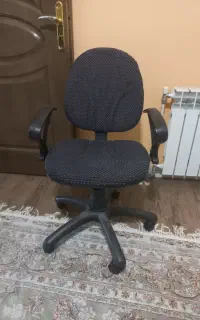 صندلی گردان جک دار