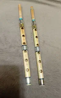 فروش نی تکی خوش صدا و کم نفس و دسته نی انبان