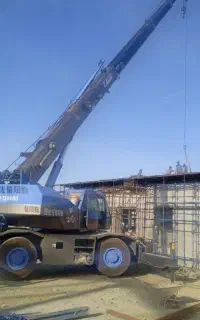 جرثقیل ۲۵ تن کارگاهی آماده بکار (جهت اجاره)