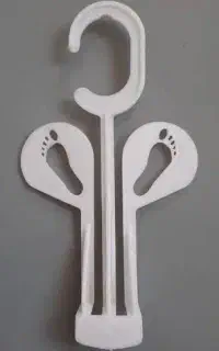 آویز دمپایی