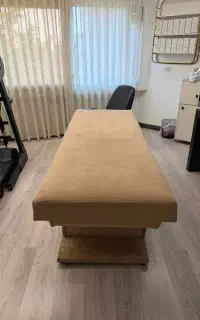 تخت مژه، ماساژ، تتو