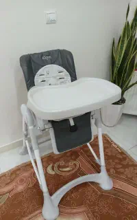صندلی غذا مدلzooye