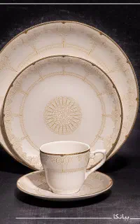 چینی الیزابت ۱۲ نفره