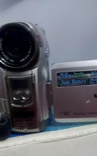 هندی کم ، سالم . تمیز . با تمامی وسایل جانبی