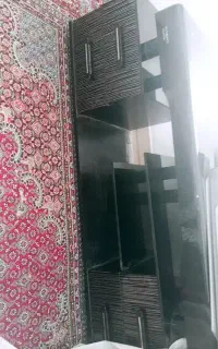 میز به همراه تلویزیون 21سامسونگ