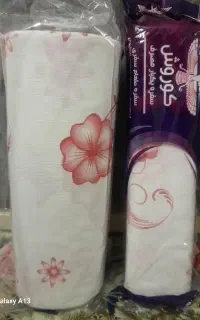 سفره یک بار مصرف و دستمال کاغذی