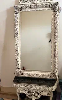 آیینه و شمعدونی