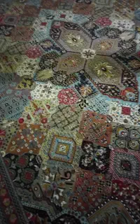 فرش دوازده متری قدیمی اما تمیز