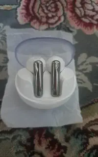 ایرپاد شیشه ای