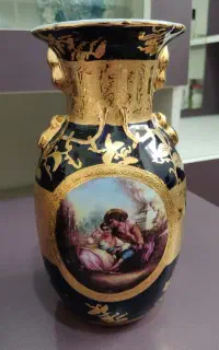گلدان سرمه ای طلاکوب طرح لیلی و مجنون