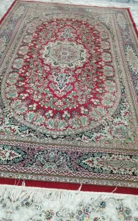 یک عدد فرش شش متری سالم نخ