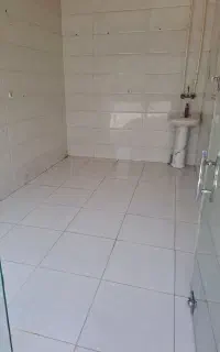 یک باب مغازه به متراژ ده متر اجاره داده میشود