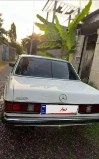 بنز دانشجویی ۲۳۰