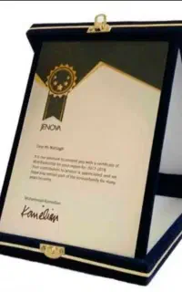 جعبه سازی و ویترین طلا فروشی