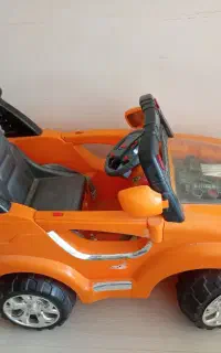 ماشین شارژی و دوچرخه ثابت