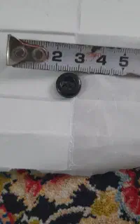 دکمه مشکی معاوضه هم میشود