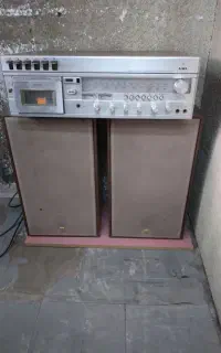 رادیو و ضبط استریو قدیمی با دو باند