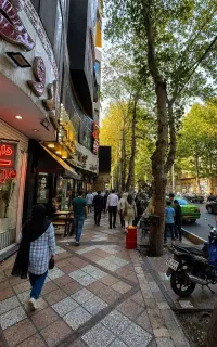 مغازه با موقعیت عالی رو به روی بیمارستان/تجاری