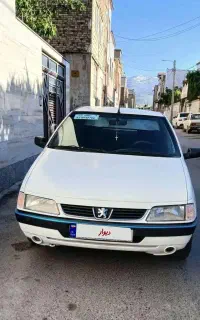 پژوآردی ای سفید