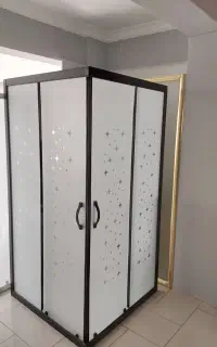 کابین دوش شیشه‌ای هیترا