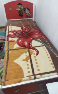 تخت خواب و تشک یک نفره نوجوان و بزرگسال