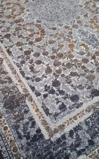 فرشِ ماشینی ماهان // ۱۲۰۰ شانه .زیبایی درخشان