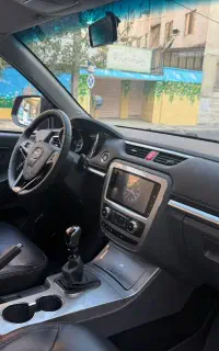 اجاره ماشین  کی ام سی تی ۸/رنت ماشین