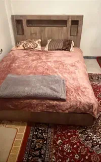تخت دو نفره با تشک فنری