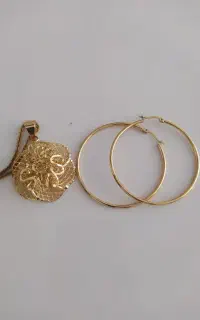 گوشواره و پلاک رنگ ثابت