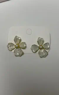 گوشواره طرح گل