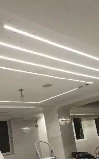 برق کار ماهر نیمه ماهر