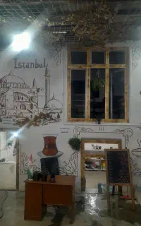 همکار خانم کافه رستوران