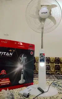 پنکه ایستاده شارژی تایتان ب قیمت عمده