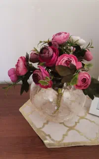 گل و گلدان سالم