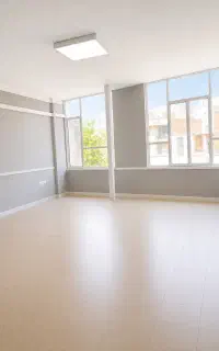 ۱۲۲ متر اداری. تابلو خور. تک‌واحدی. بر آذربایجان