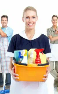 شرکت خدماتی نظافتی با نیرو مجرب وکار بلد