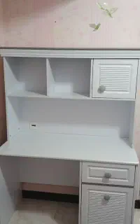 میز تحریر فوق‌العاده شیک