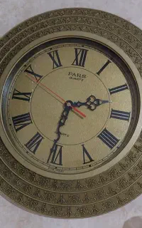 ساعت دیواری