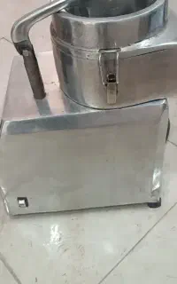 لوازم مغازه اش وحلیم