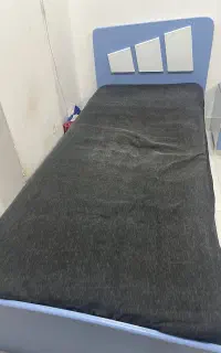 تخت و پاتختی