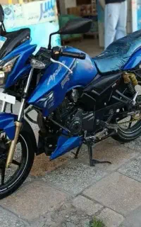 آپاچی 180 آبی کاربنی